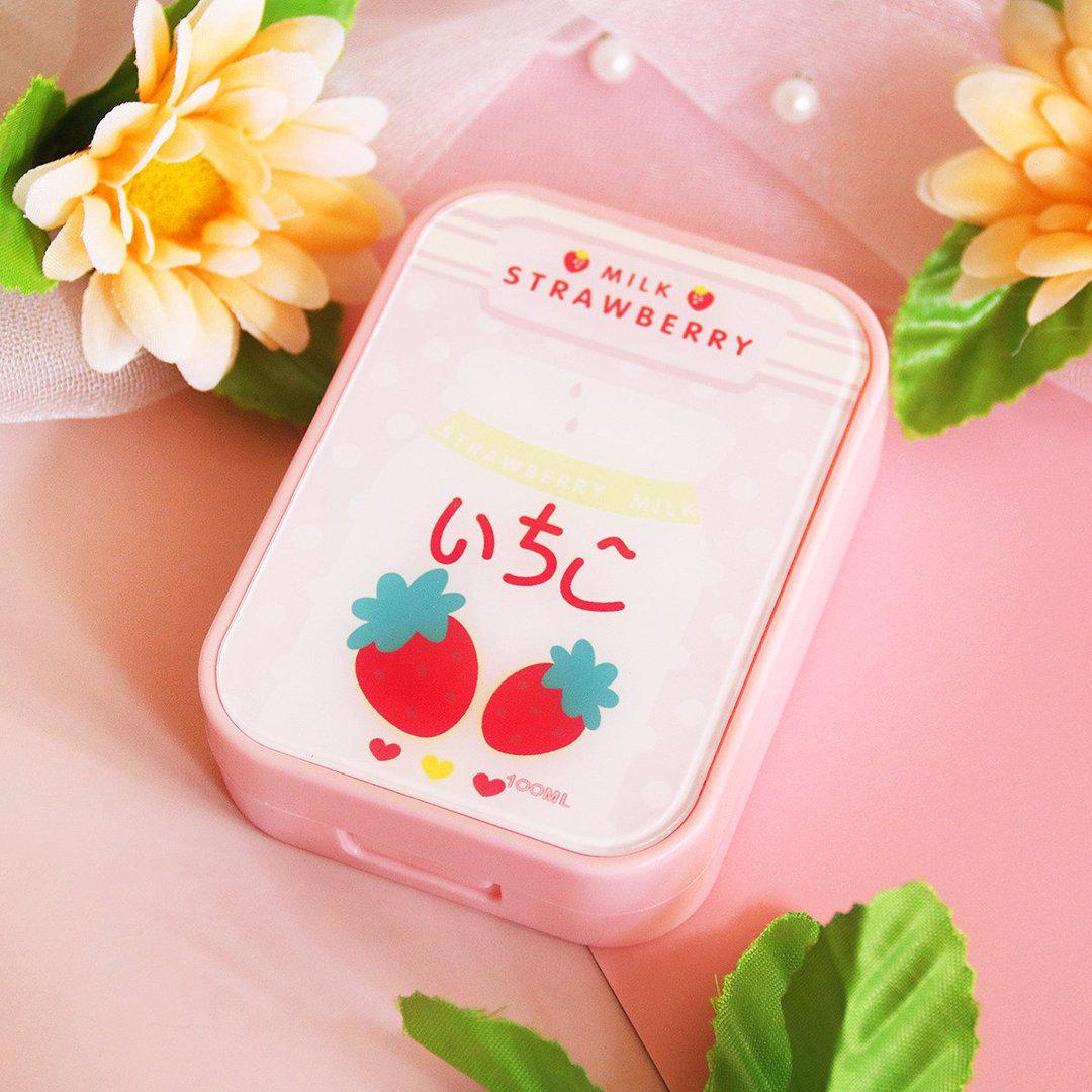 2 in 1 Strawberry Design Rectangular Lens Case Set *Random Design